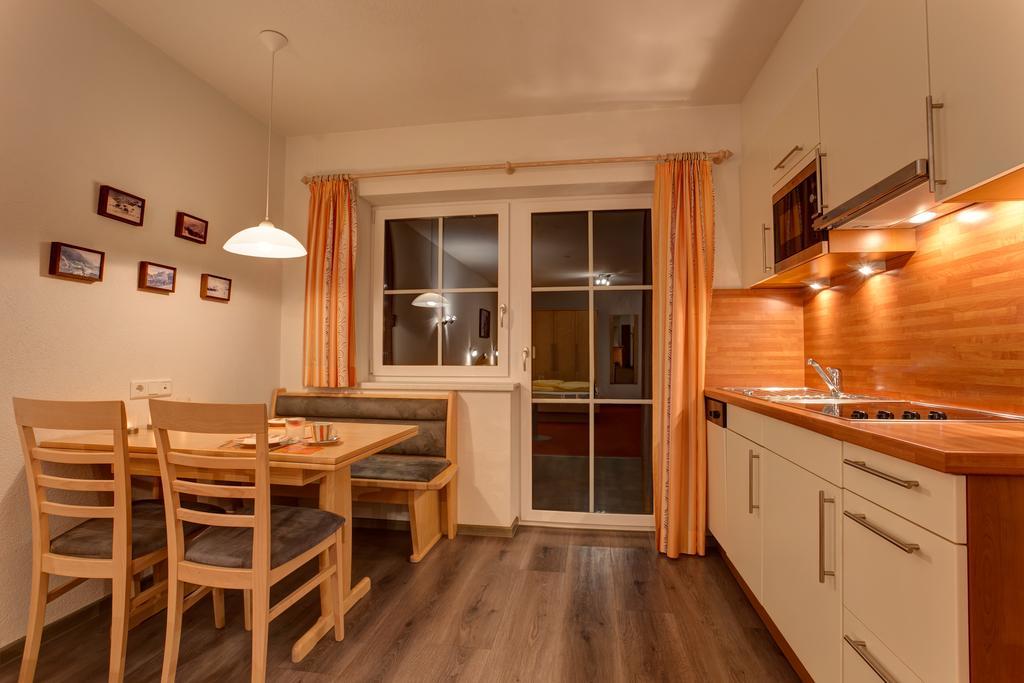 Apart La Vita Aparthotel Sankt Anton am Arlberg Ngoại thất bức ảnh