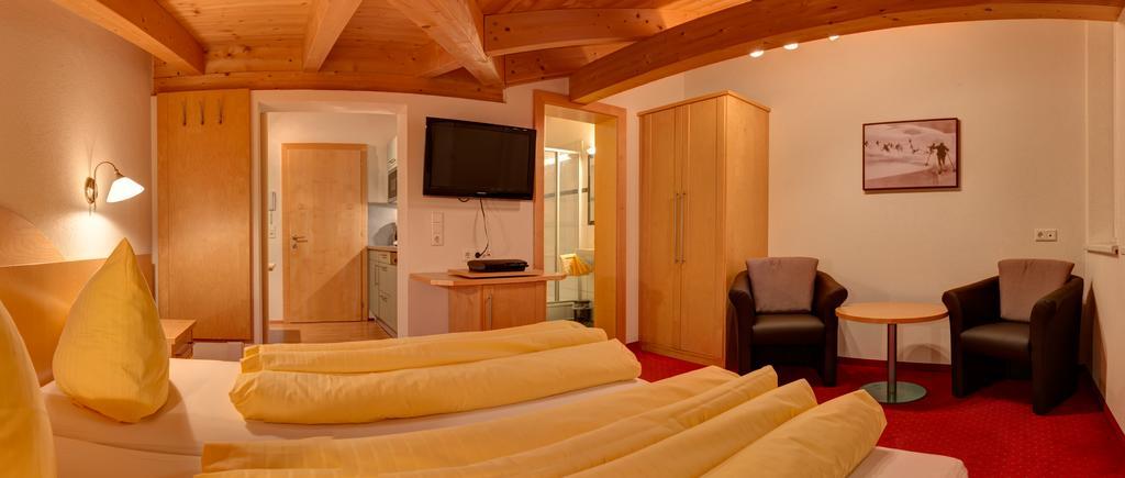 Apart La Vita Aparthotel Sankt Anton am Arlberg Phòng bức ảnh